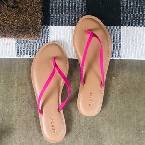 Old Navy Pink Suede Strap Capri Flip Flops